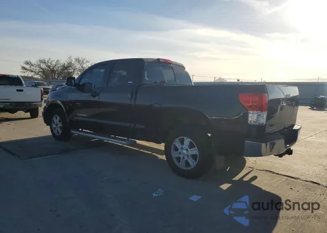2010 Toyota Tundra Double Cab Sr5 z USA, uszkodzony, nr VIN 5TFRM5F13AX013875